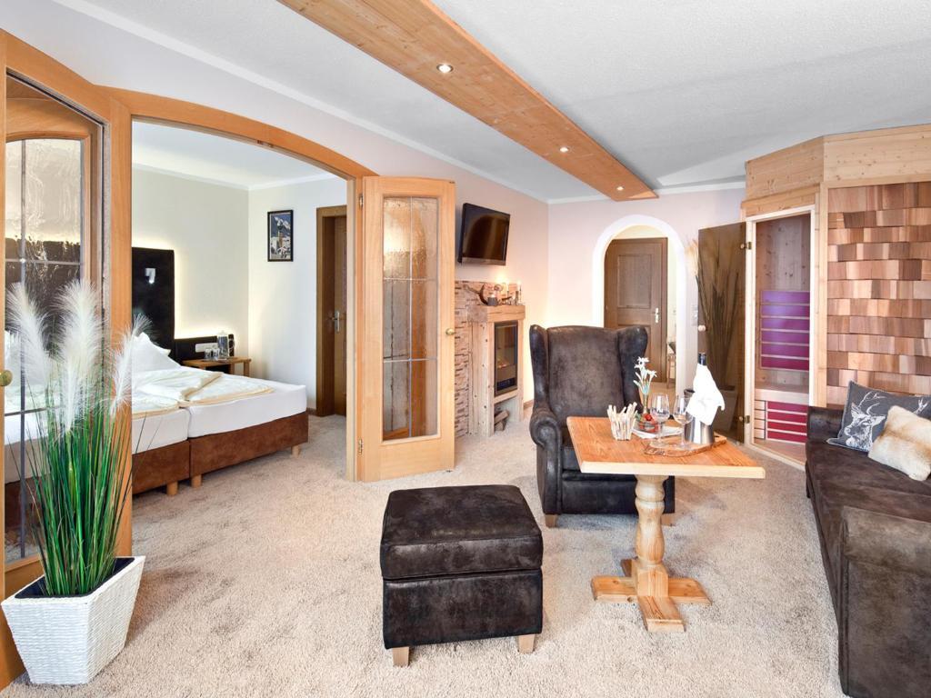 Hotel "Zum Ritter" Tannheim Szoba fotó
