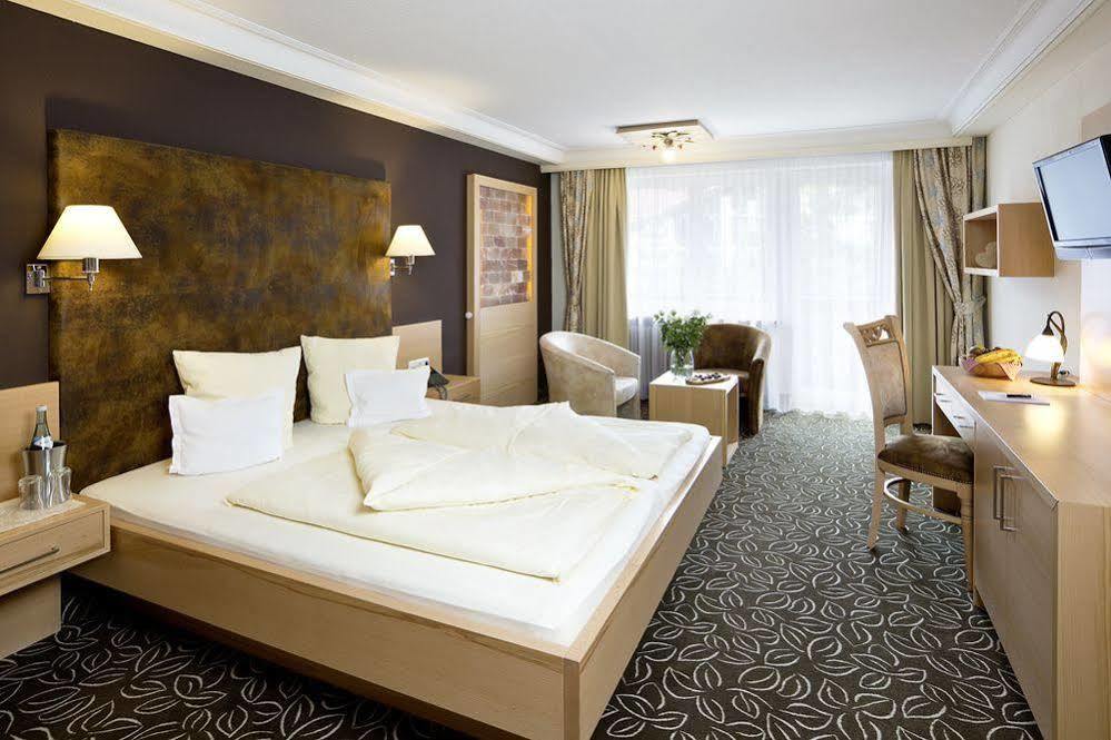 Hotel "Zum Ritter" Tannheim Kültér fotó